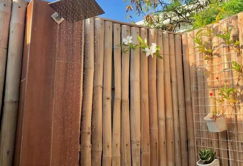 Bed and Breakfast Kalipay Bungalows