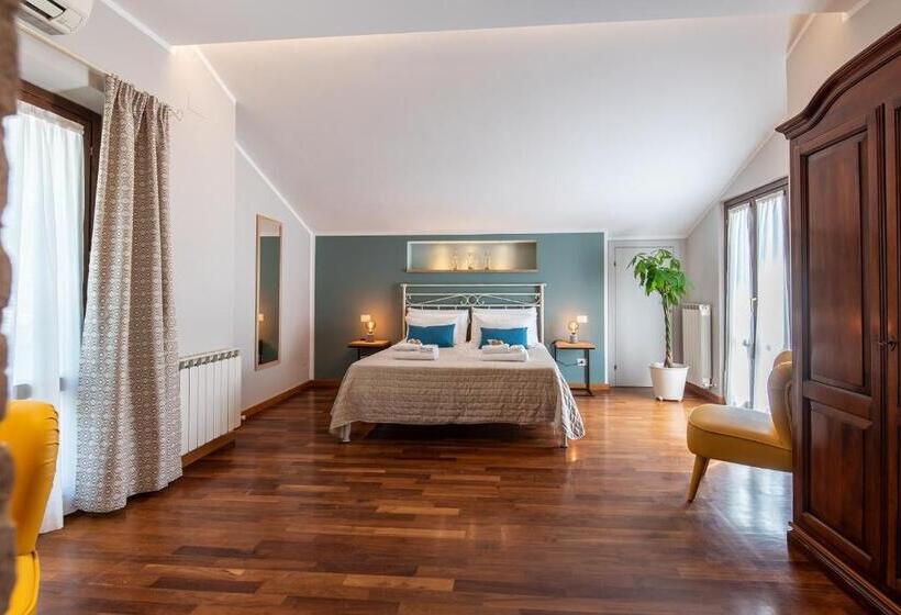 تختخواب و صبحانه La Ginestra In Fiore Camere