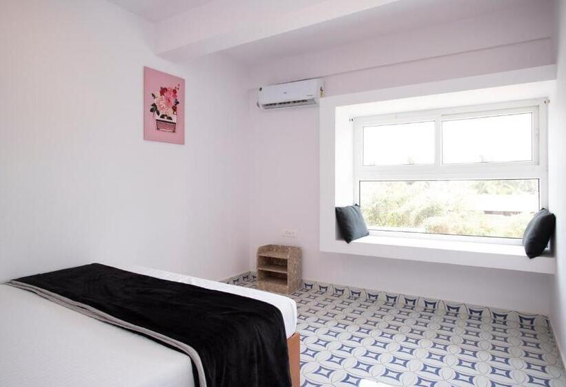 Hotel Calangute By Goa Journey