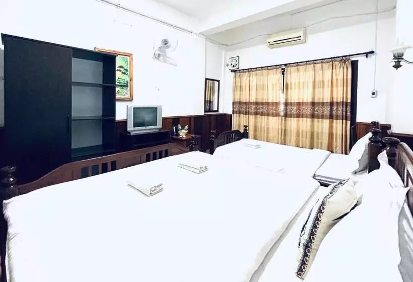 Hotelli Domon Riverside