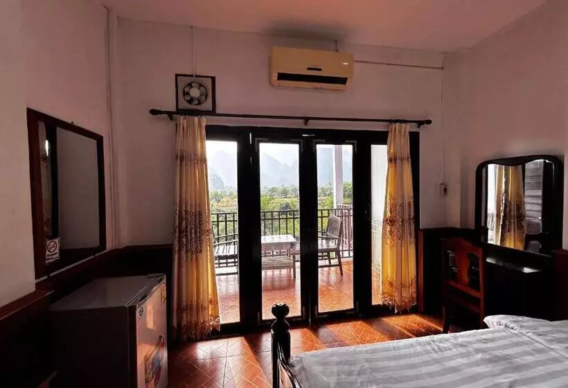 Hotelli Domon Riverside