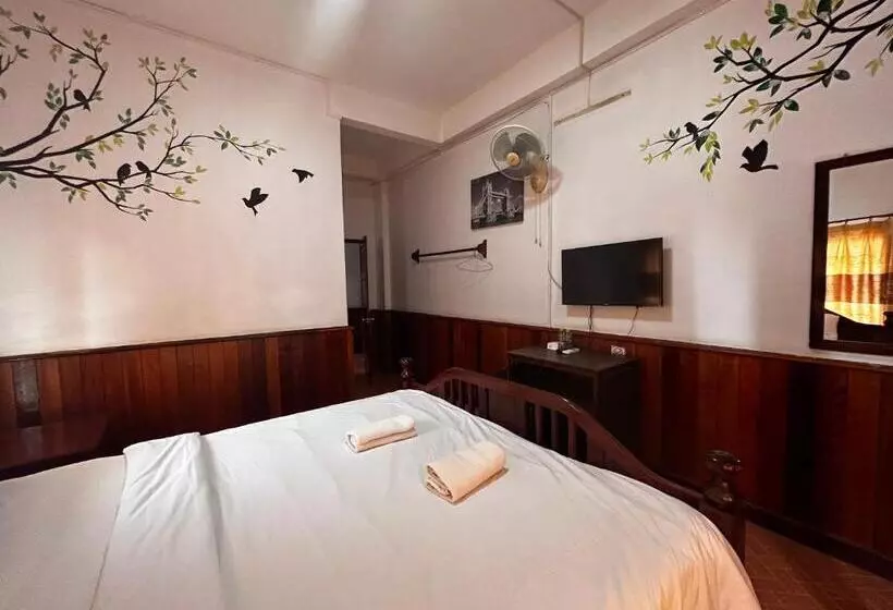 Hotelli Domon Riverside