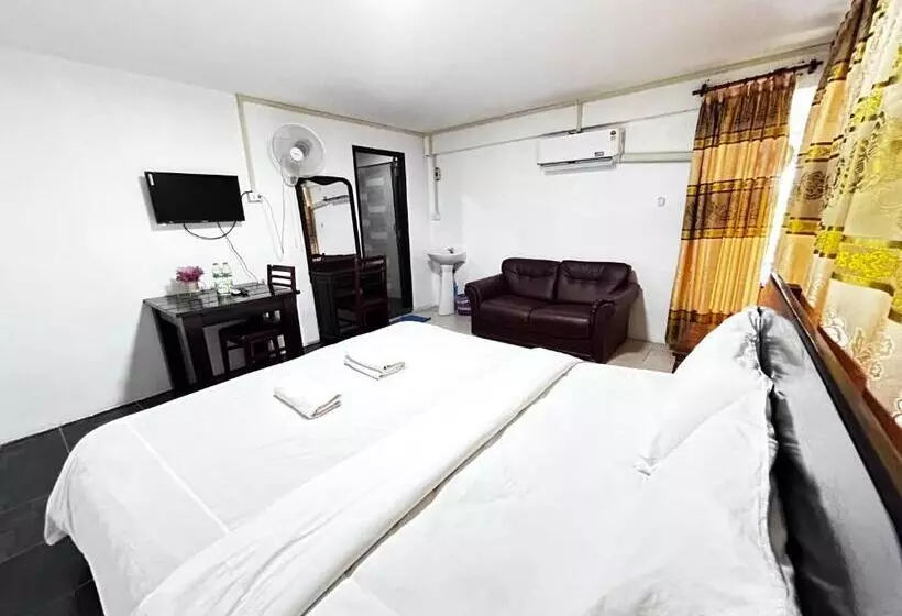 Hotelli Domon Riverside