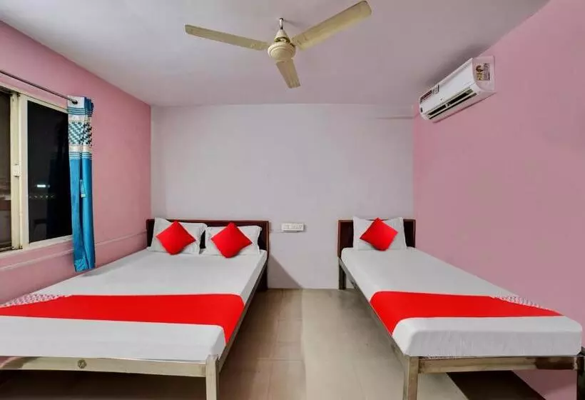 Hotelli Oyo Flagship 81255 Anu Residency