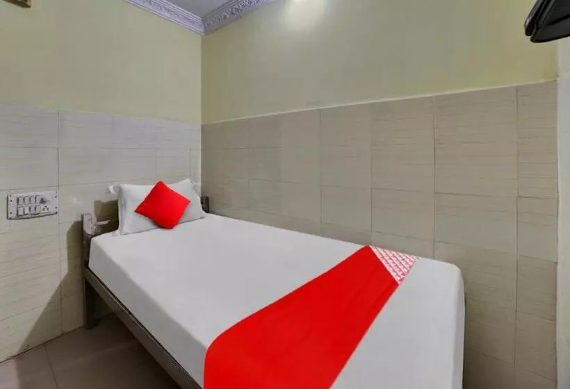 Hotelli Oyo Flagship 81255 Anu Residency