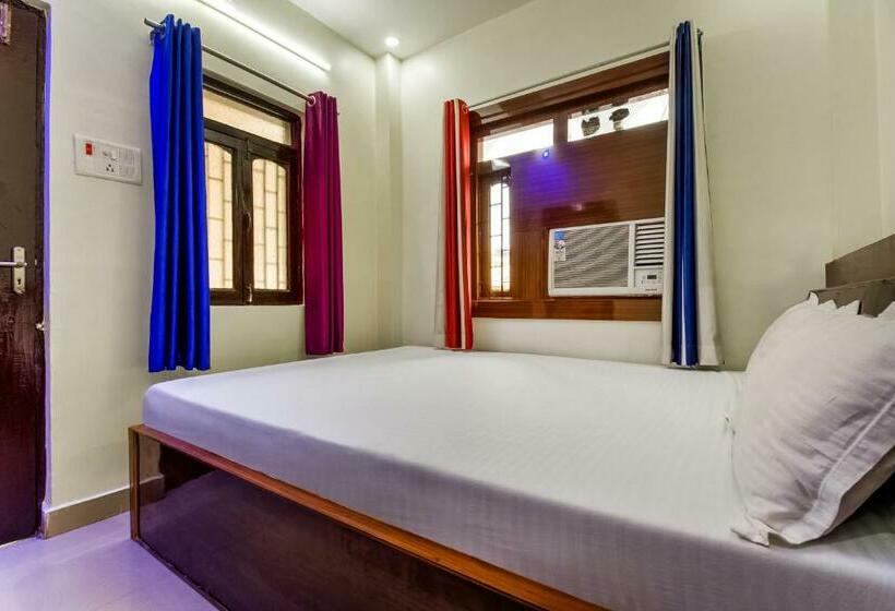 هتل Spot On 81255b Happy Guest House