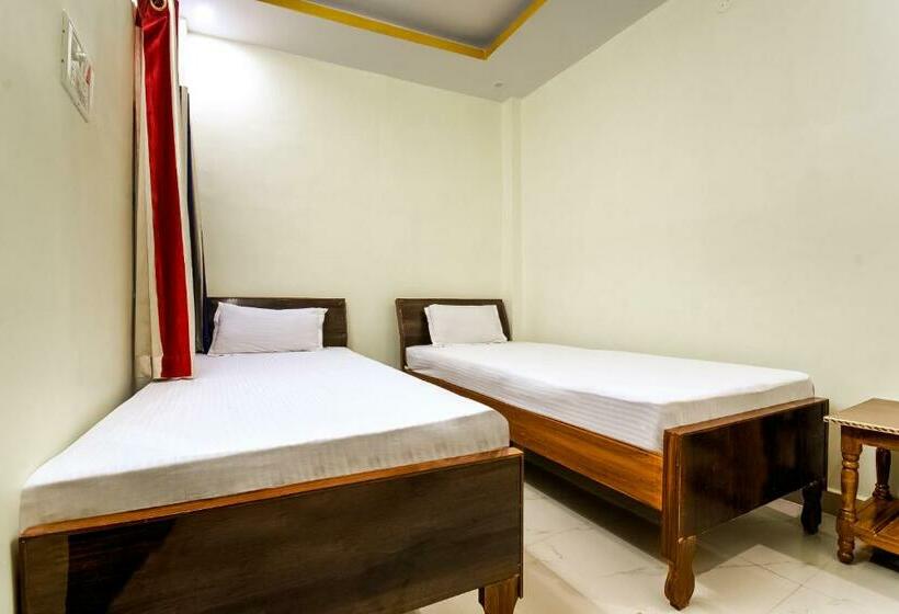 هتل Spot On 81255b Happy Guest House