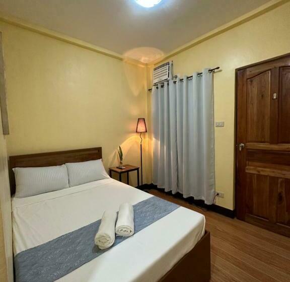 Pensjonat Elisha S Guest House