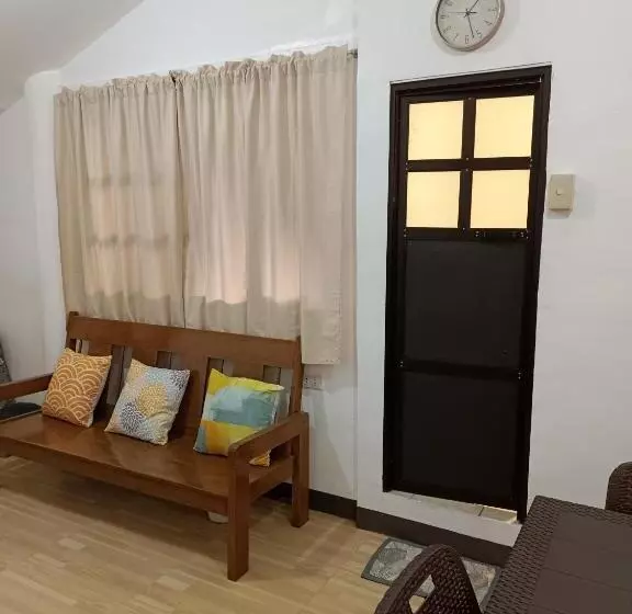 پانسیون Elisha S Guest House
