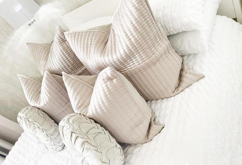 Majatalo Kenavara House