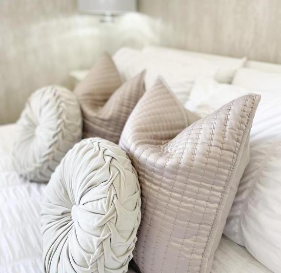 Majatalo Kenavara House