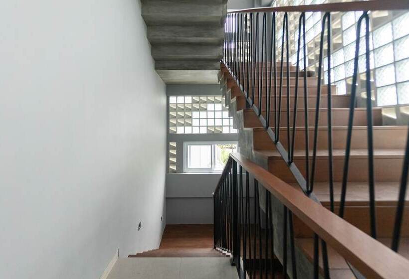 פנסיון Sarang Comfort