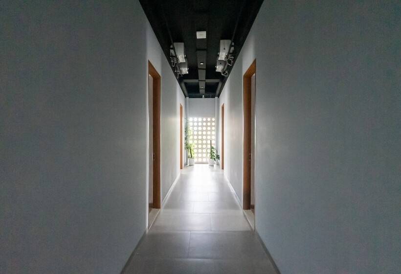 פנסיון Sarang Comfort