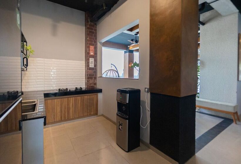 פנסיון Sarang Comfort