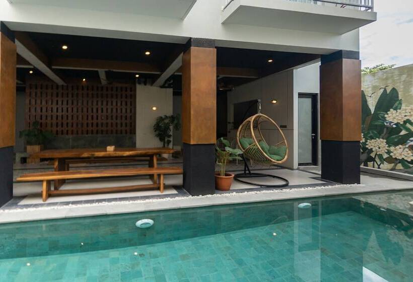 פנסיון Sarang Comfort