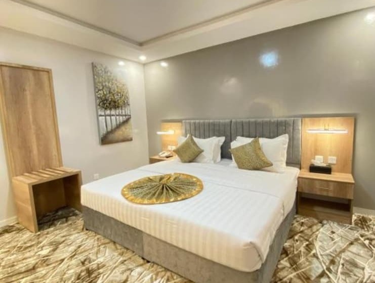 هتل Desert Paradise