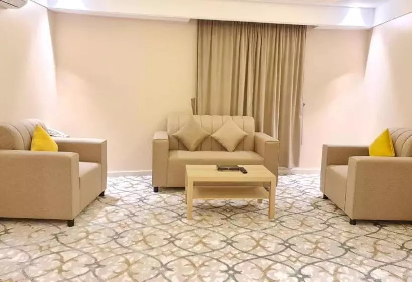 فندق العزم