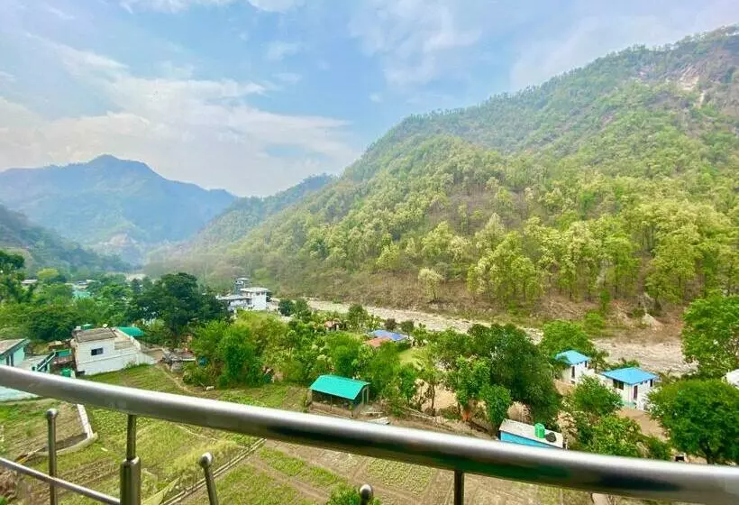 ユースホステル 90 S Rishikesh