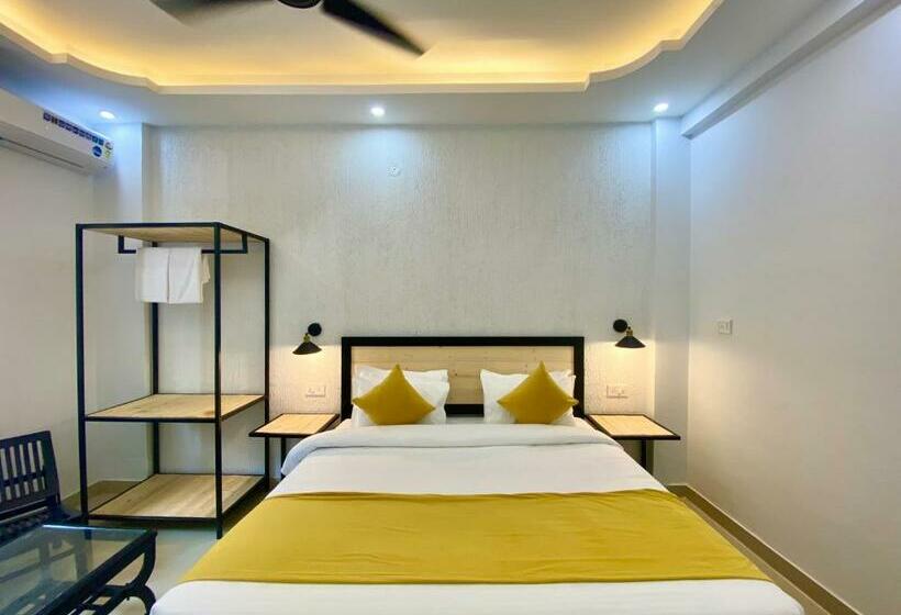 Retkeilymaja 90 S Rishikesh