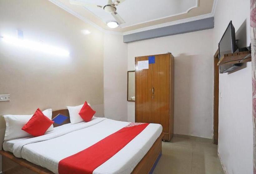 酒店 Tulip Park Inn