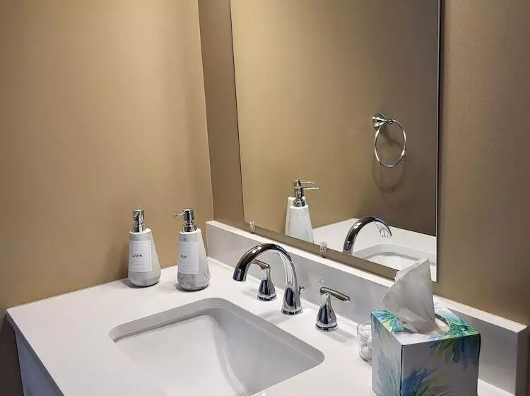 Hotelli The Grandeur Estate