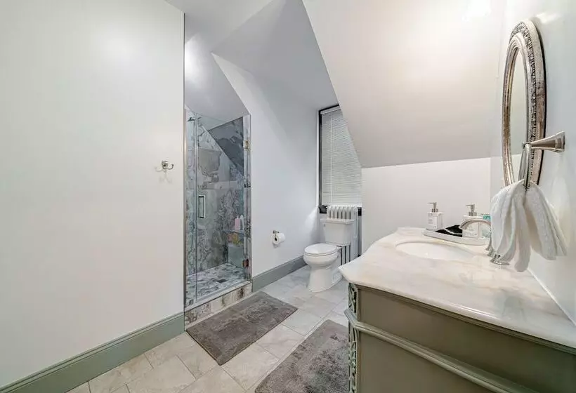 Hotelli The Grandeur Estate