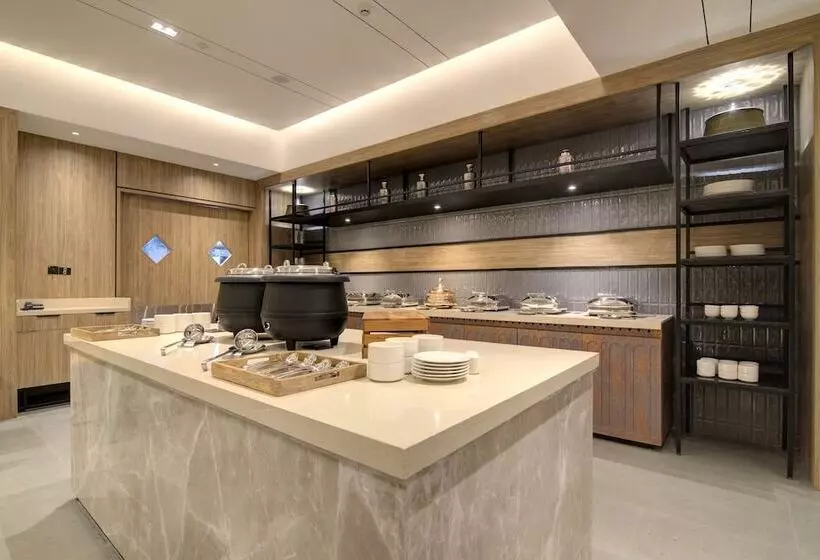 7 Apple Hotel Pratap Nagar, Jaipur