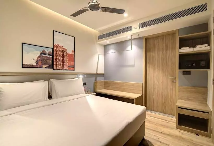 7 Apple Hotel Pratap Nagar, Jaipur