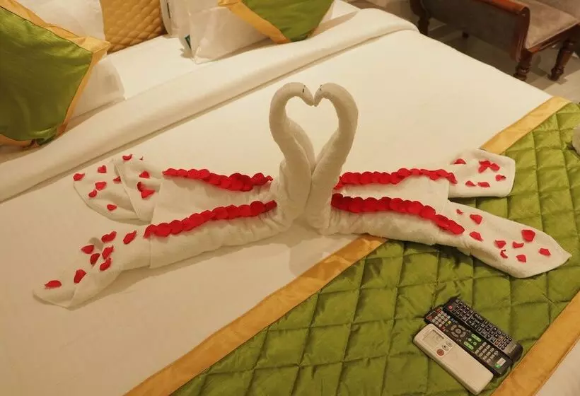 Hotelli Emeraald House