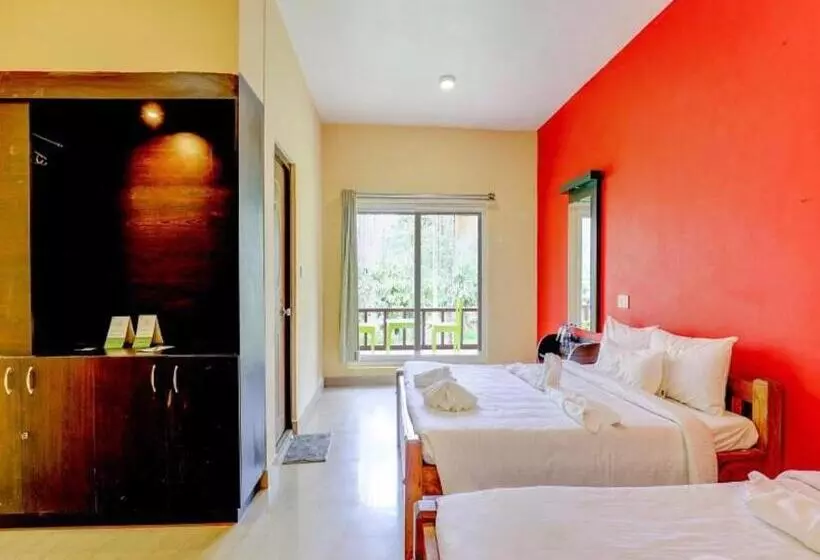 ホテル Lazo Areca Resort , Coorg