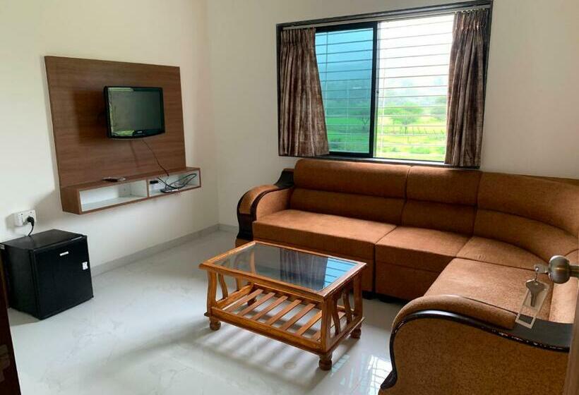 فندق Pop  Bramha View