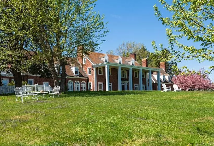 Aamiaismajoitus (B&B) The Inn At Tacaro Estate