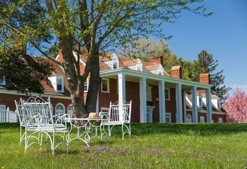 Bed and Breakfast The Inn At Tacaro Estate