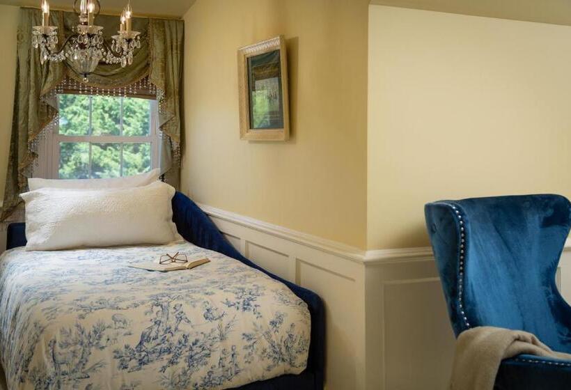 Bed and Breakfast The Inn At Tacaro Estate