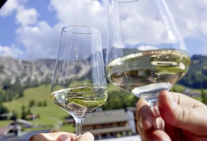 Hotelli Bergbuddies   übernachtung Inklusive Kostenlosen Bergbahntickets Und Vielem Mehr