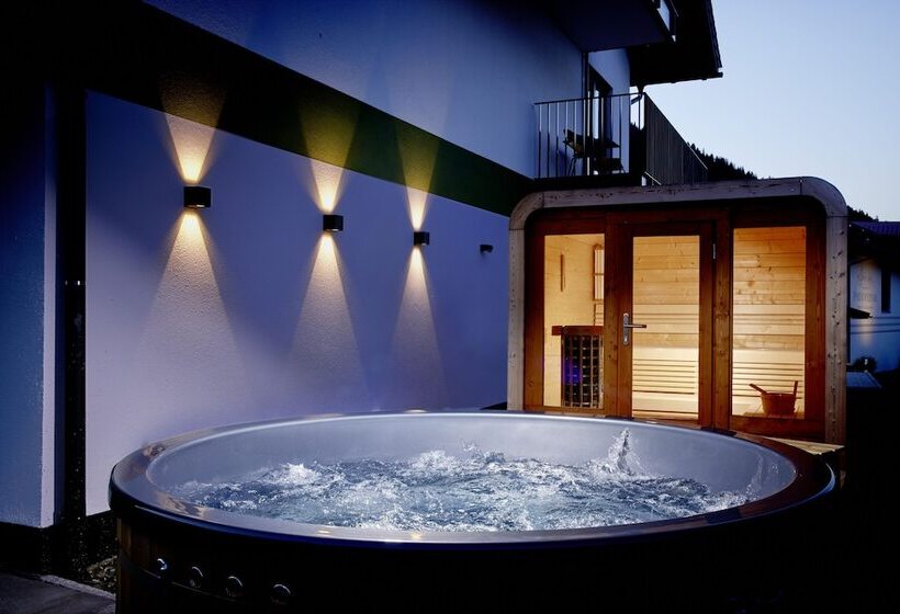 هتل Bergbuddies   übernachtung Inklusive Kostenlosen Bergbahntickets Und Vielem Mehr