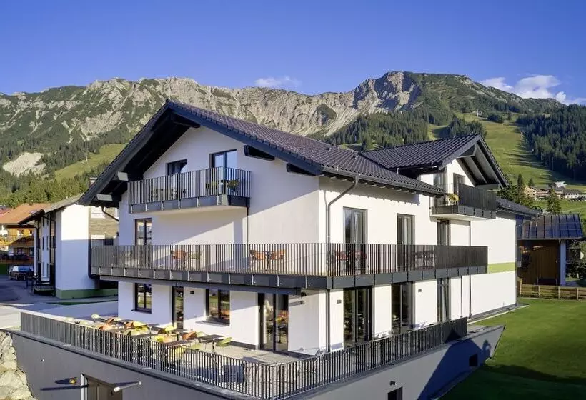 Hotelli Bergbuddies   übernachtung Inklusive Kostenlosen Bergbahntickets Und Vielem Mehr