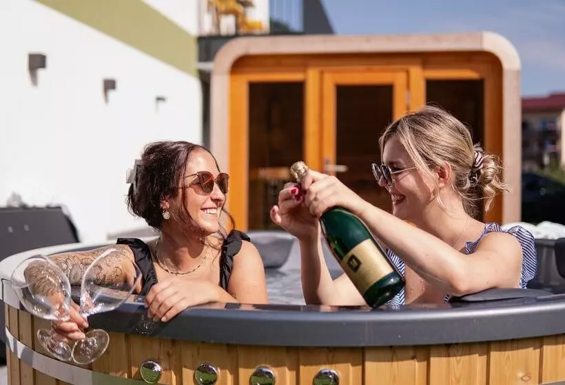 Hotelli Bergbuddies   übernachtung Inklusive Kostenlosen Bergbahntickets Und Vielem Mehr