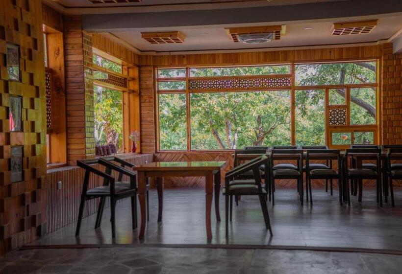 Dumani Nagar Hotel & Resort