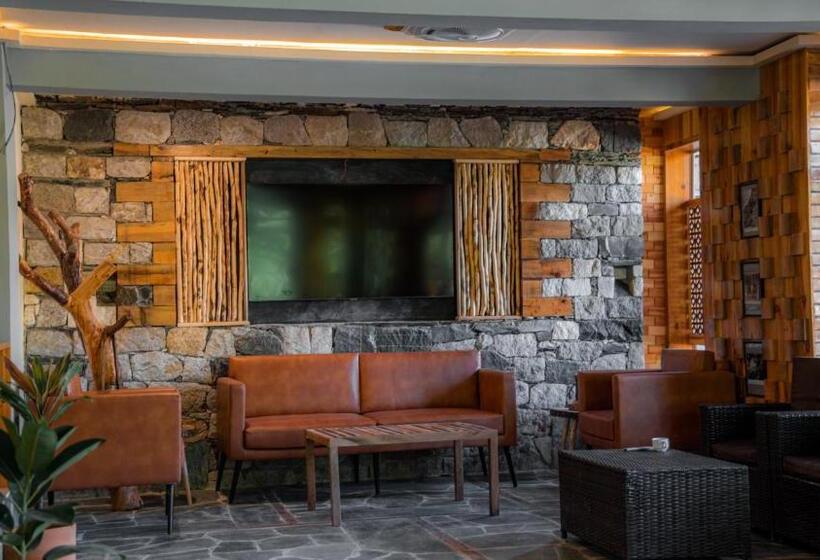 Dumani Nagar Hotel & Resort