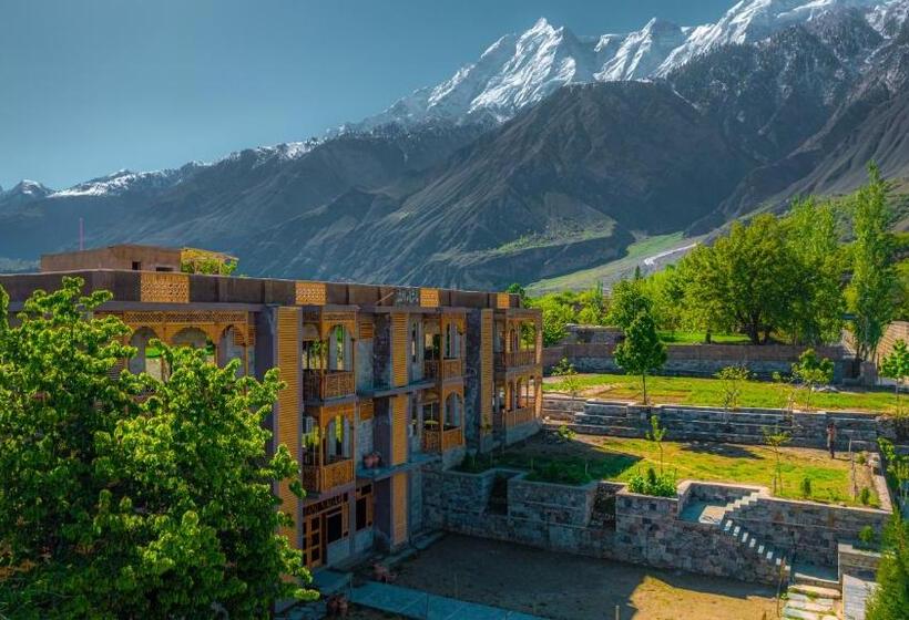 Dumani Nagar Hotel & Resort