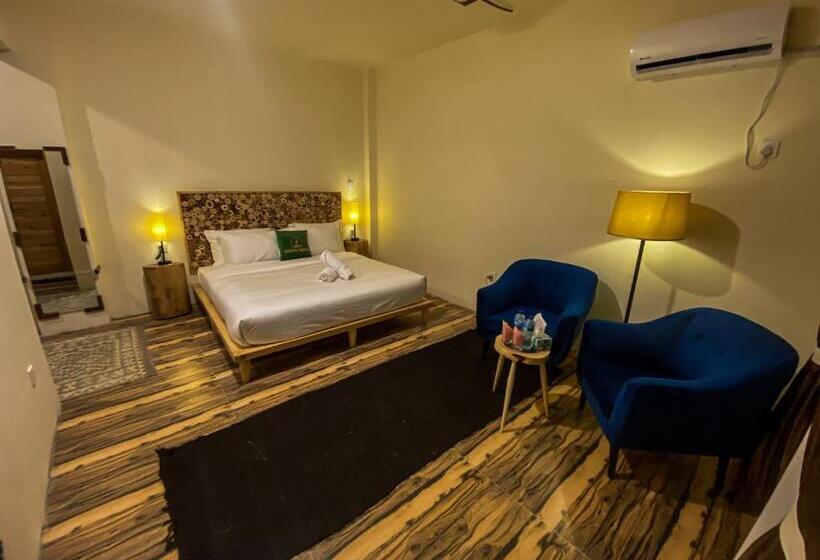 Dumani Nagar Hotel & Resort