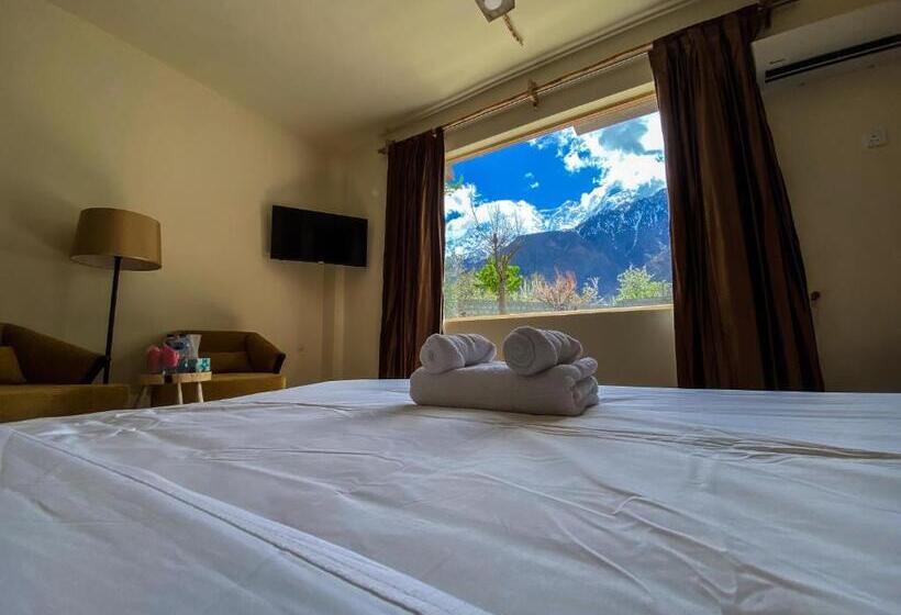 Dumani Nagar Hotel & Resort