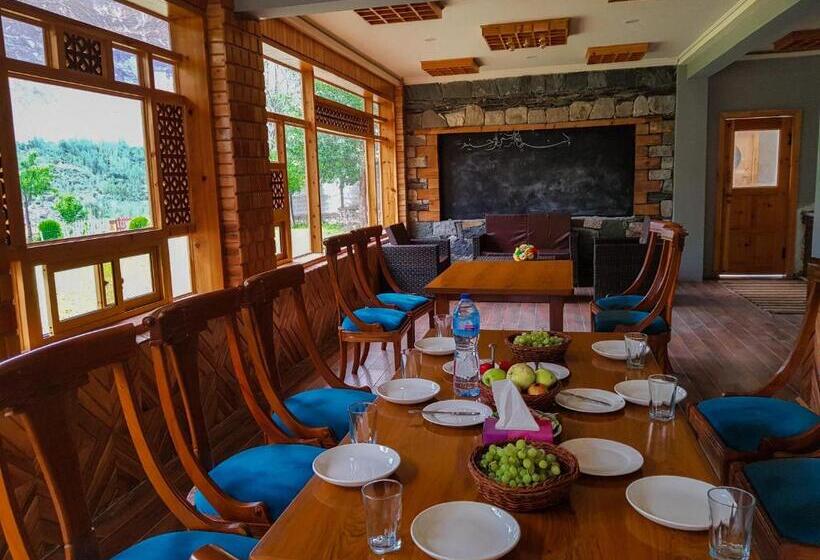 Dumani Nagar Hotel & Resort