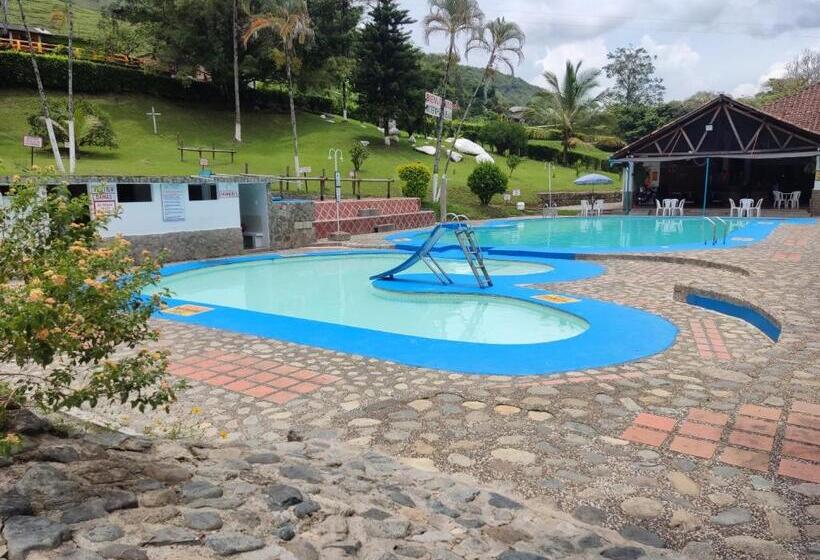 Hotel Hosteria Puerta Del Nus