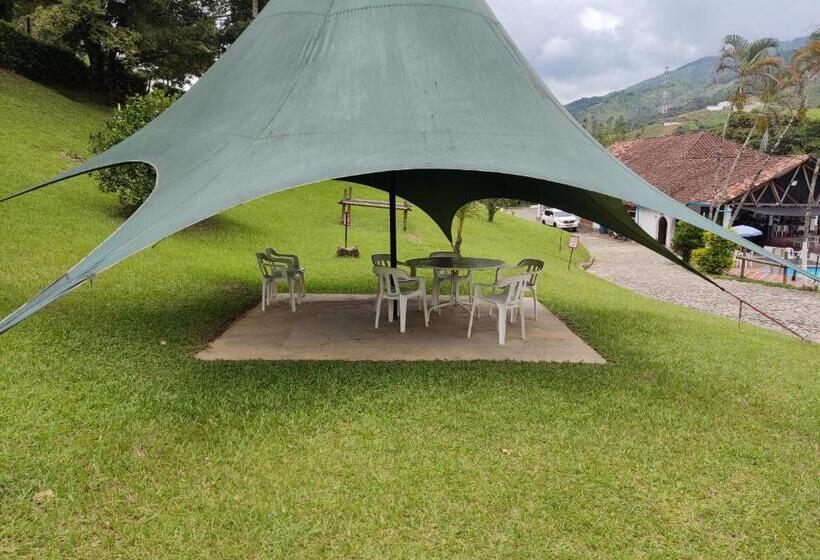 Hotel Hosteria Puerta Del Nus