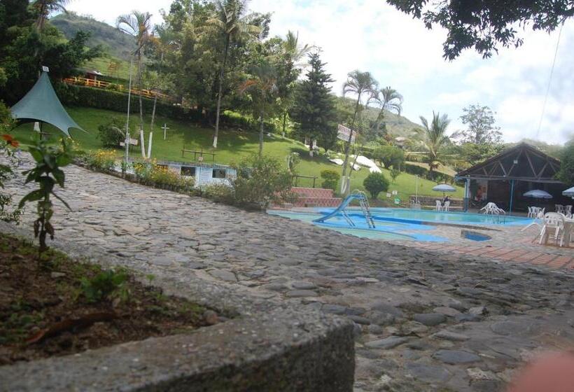 Hotel Hosteria Puerta Del Nus