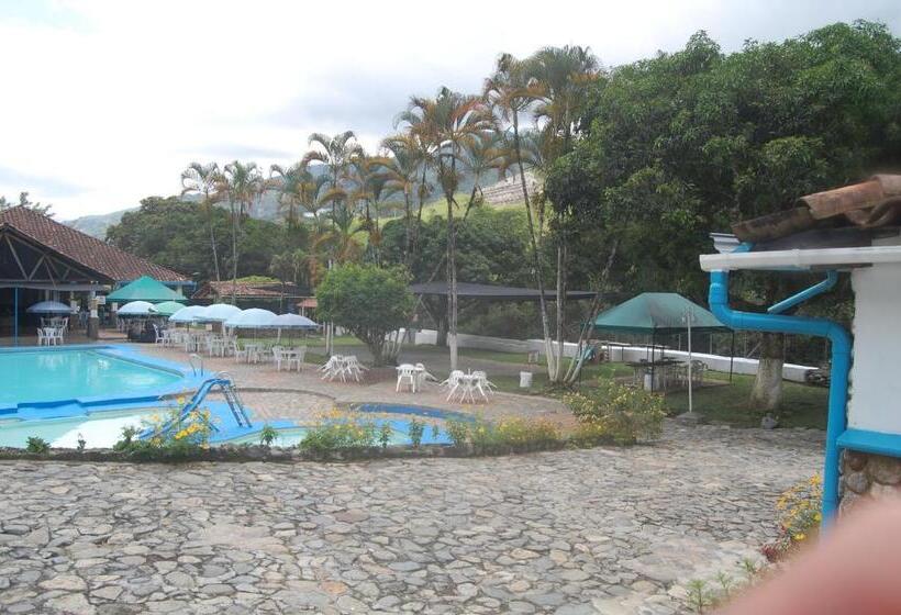 Hotel Hosteria Puerta Del Nus