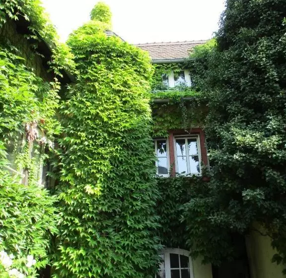 Hotelli Burgstuben