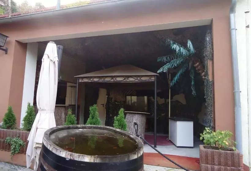 Hotelli Burgstuben